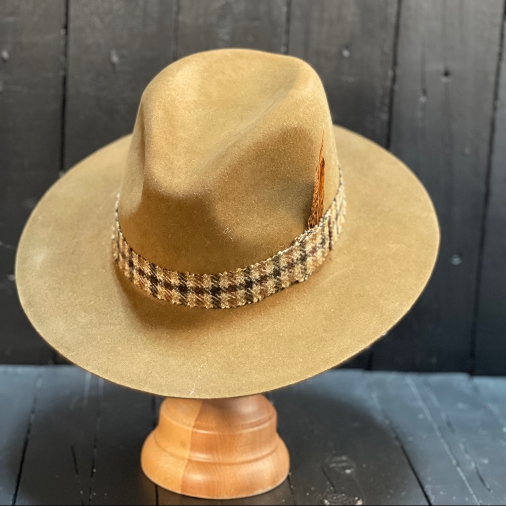 Handmade fur felt western hat
